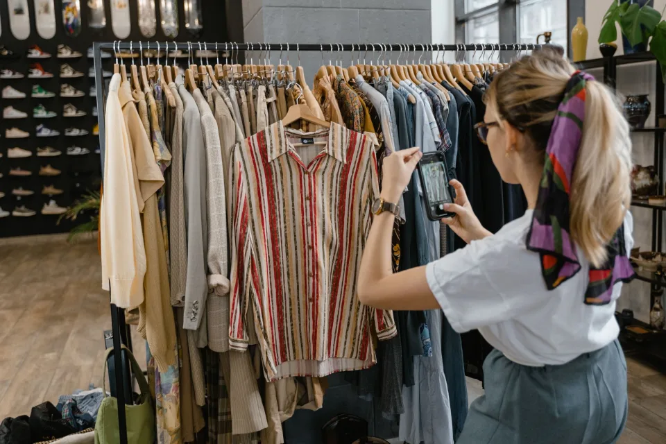 Giá đỡ điện thoại để bàn